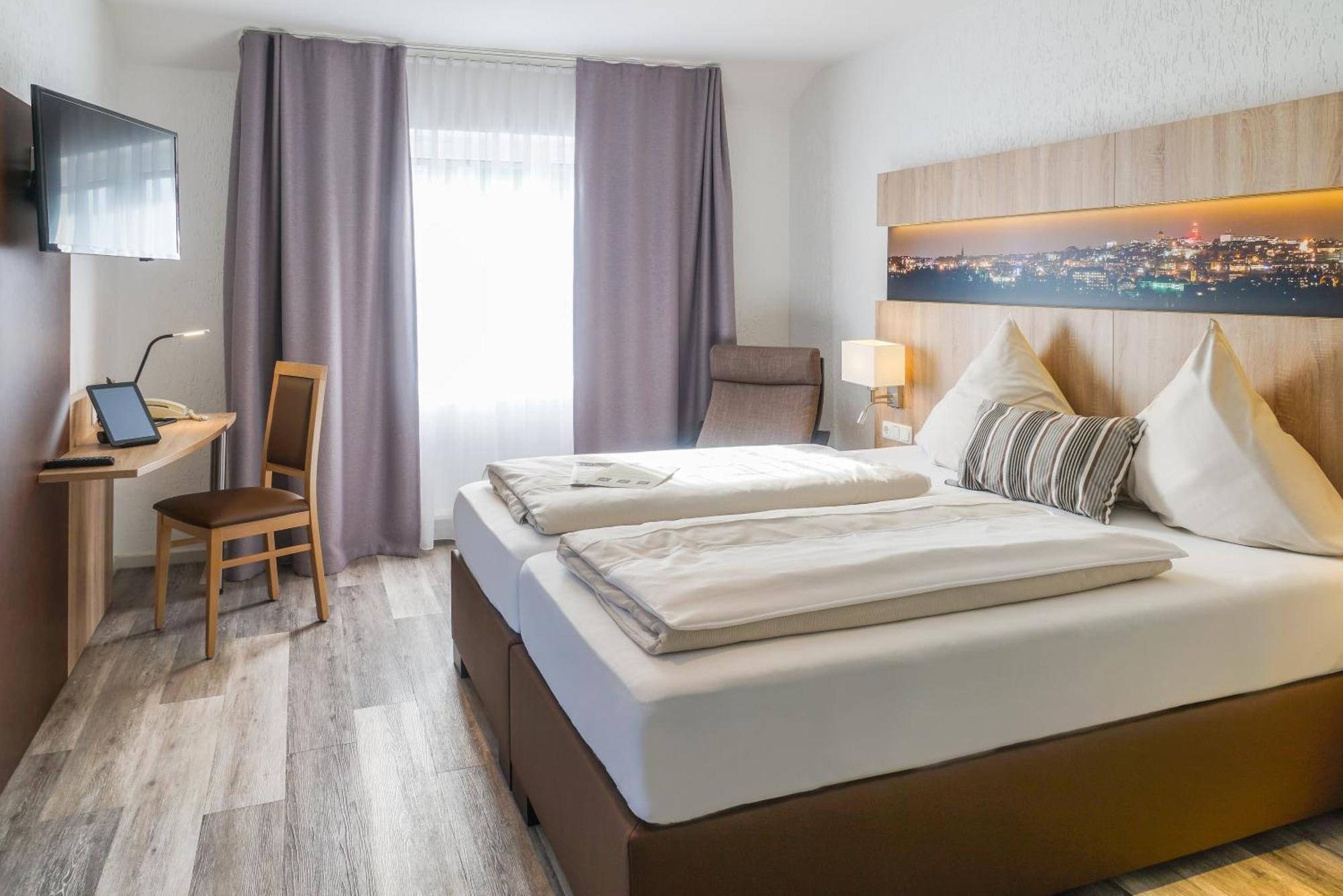 Hotel Restaurant Kromberg Ремшайд Екстериор снимка