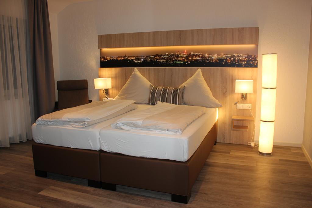 Hotel Restaurant Kromberg Ремшайд Екстериор снимка